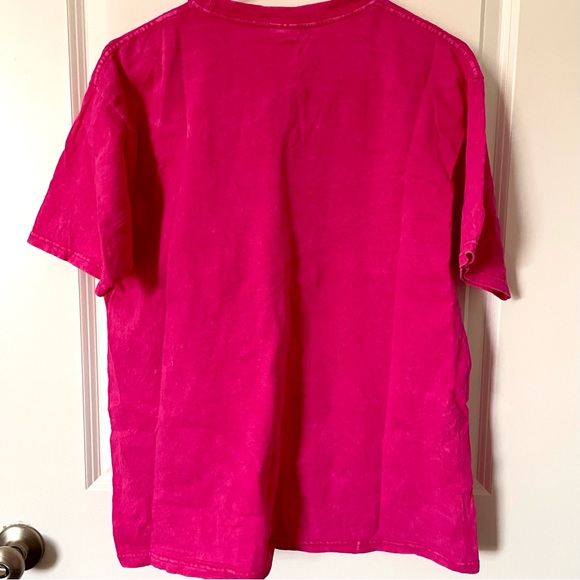 Barbie Dream Car Graphic Tee Shirt in Marled Hot Pink Size Large NWOT - Picture 2 of 3